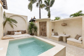 Luxe & Unique honeymoon Bocami Suites- 2 by Azure